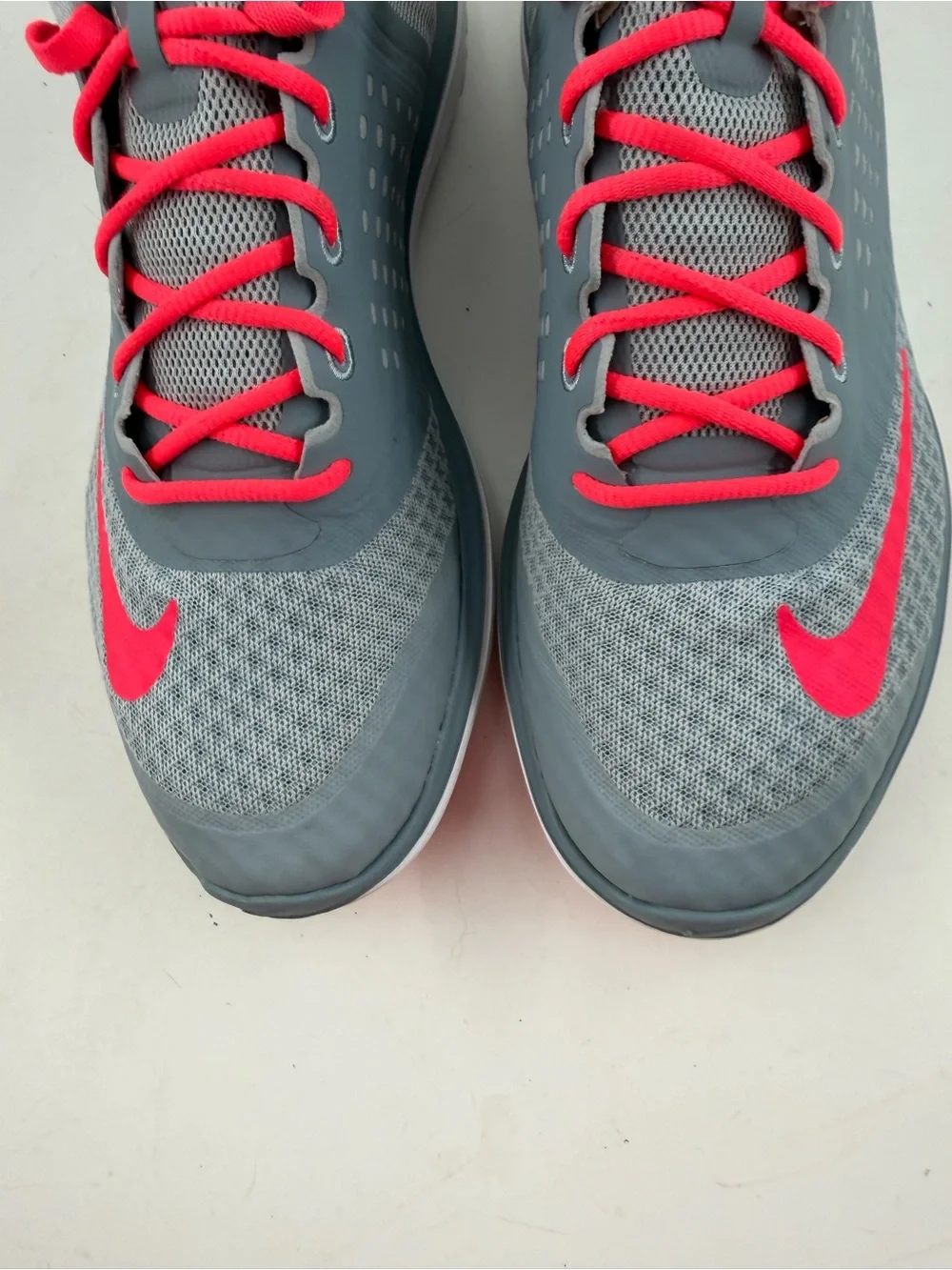 Nike Women’s FS Lite Run 2 -SZ 8.5- Grey 684667-003 Running Shoes - LIKE NEW